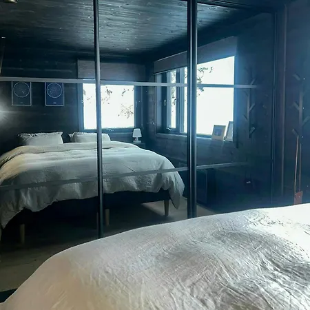 펜션 Mountain With And Trails At The Door *